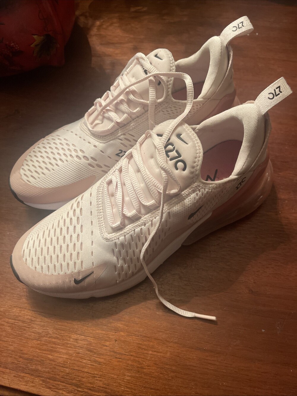 Nike Air Max 270 Light Pink White Womens size 11 Running Sneakers AH6789-604